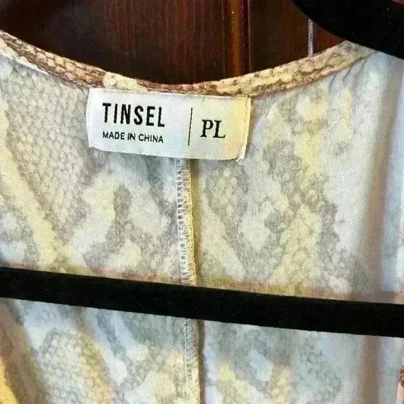 Petite printed wrap maxi dress - worn once - Picture 3 of 4